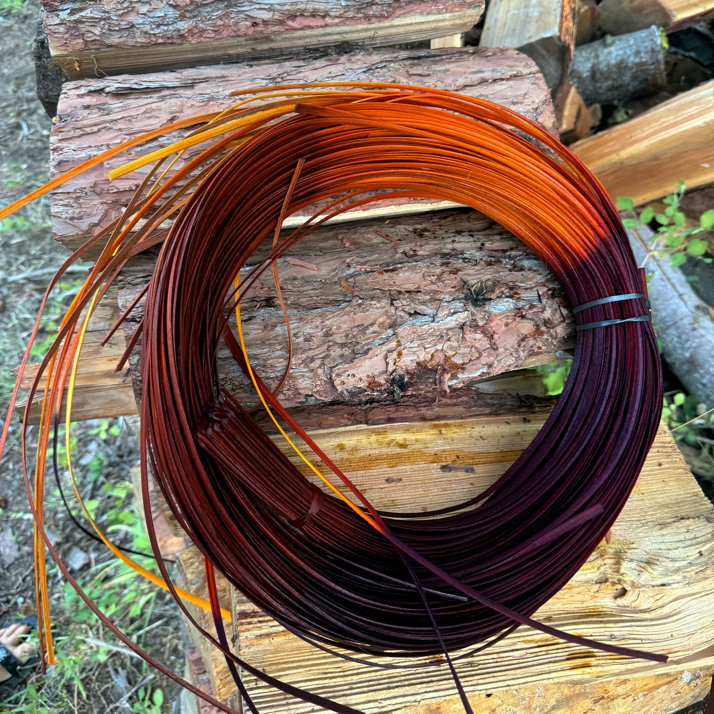 DYE HOUSE ROCKS: Autumn Reverie 1/4" FO reed One Pound