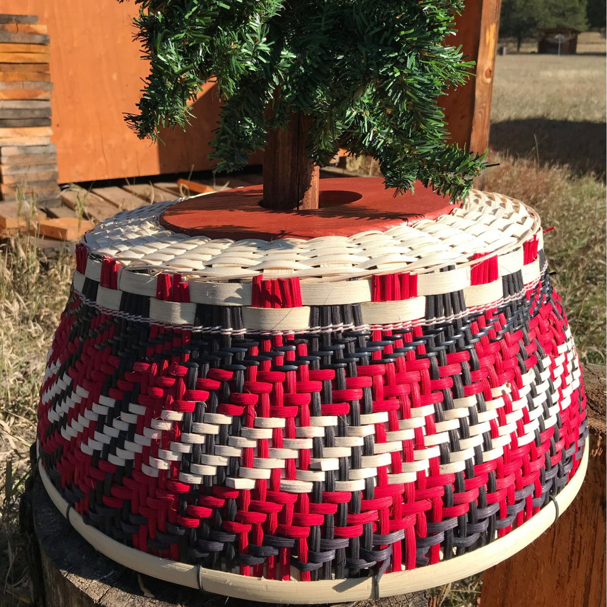 Buffalo Gal's Xmas Tree Collar
