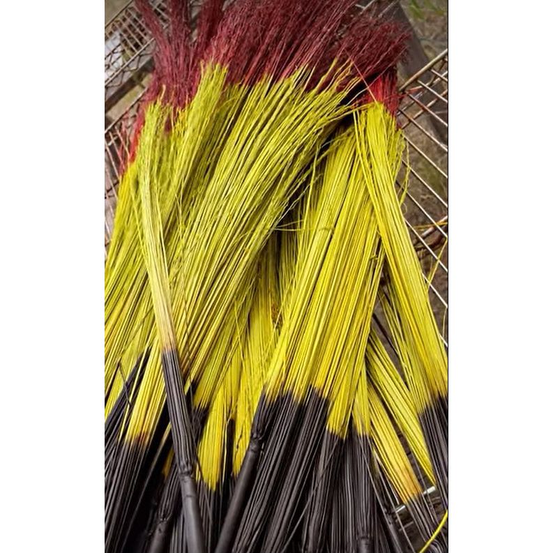 BROOM MAKING: DYED (and natural) BROOM CORN
