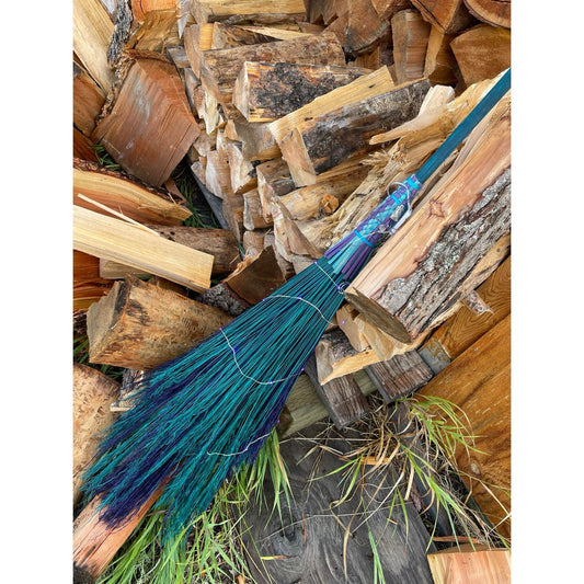Helga's MAGIE broom making kit.