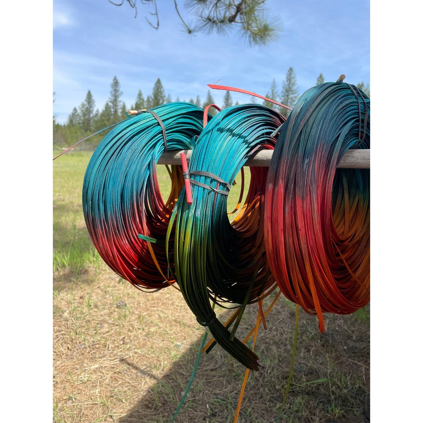 SANTA FE SUNRISE: #3 Round Reed Space Dye Reed 1 pound